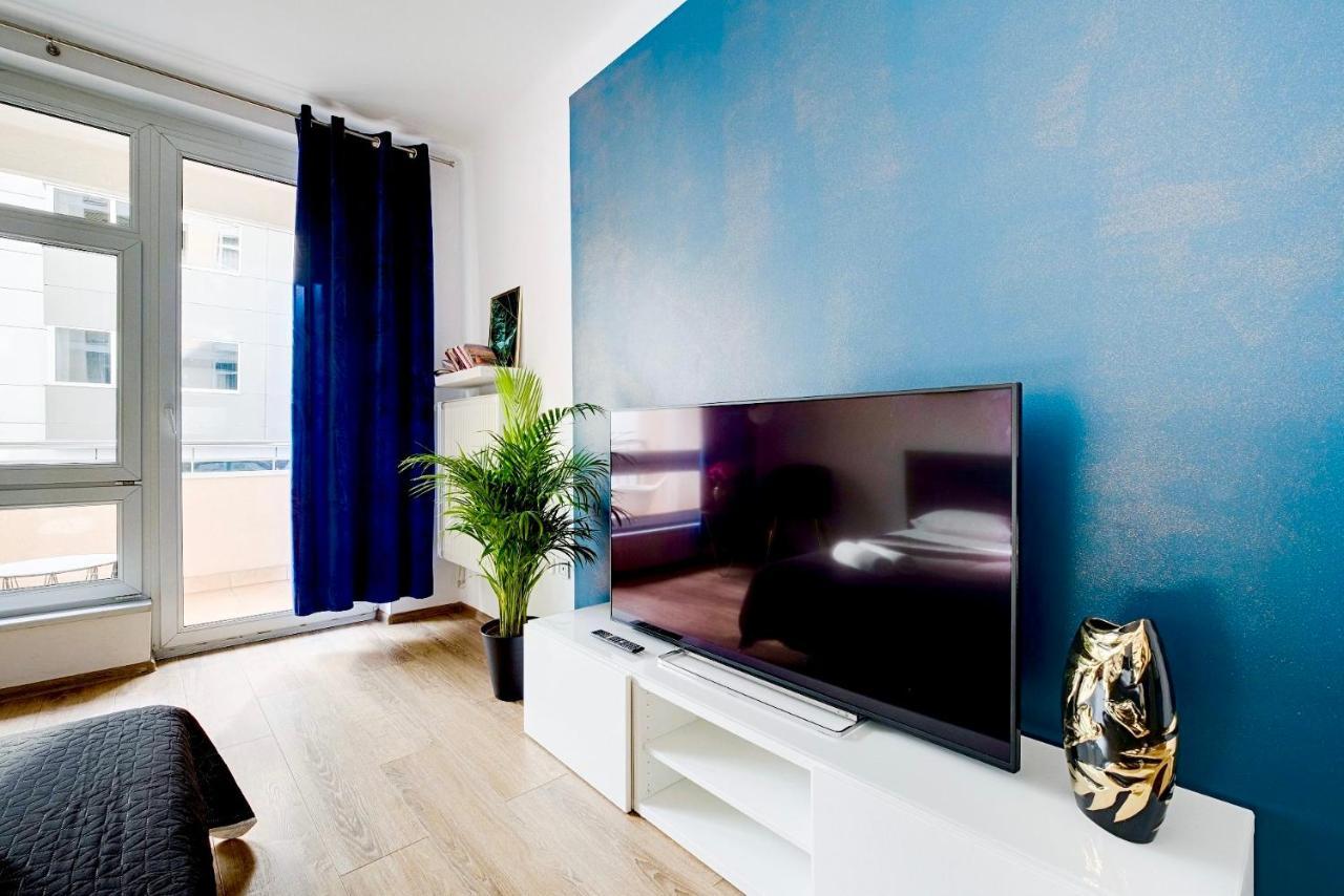 Charming Apartment In The City Center Варшава Экстерьер фото