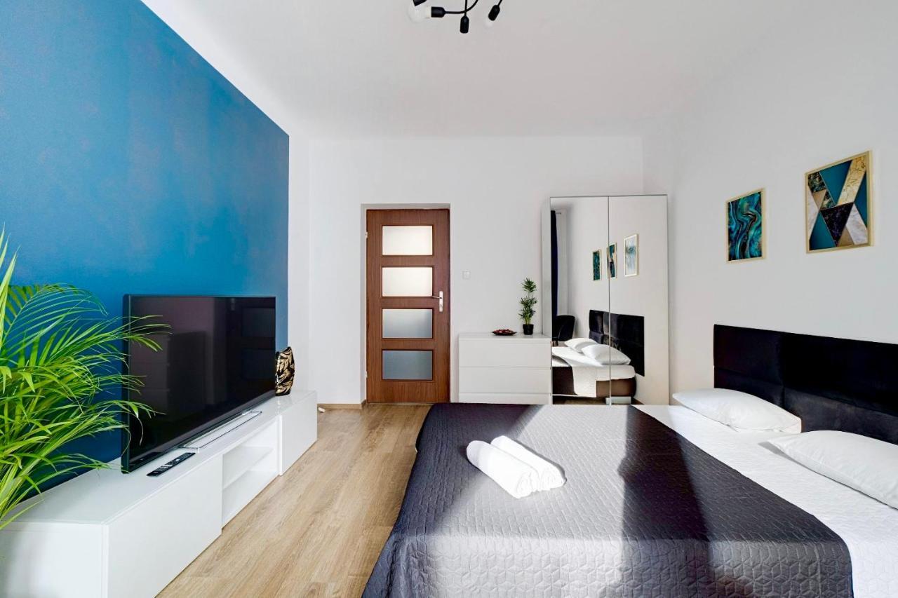 Charming Apartment In The City Center Варшава Экстерьер фото
