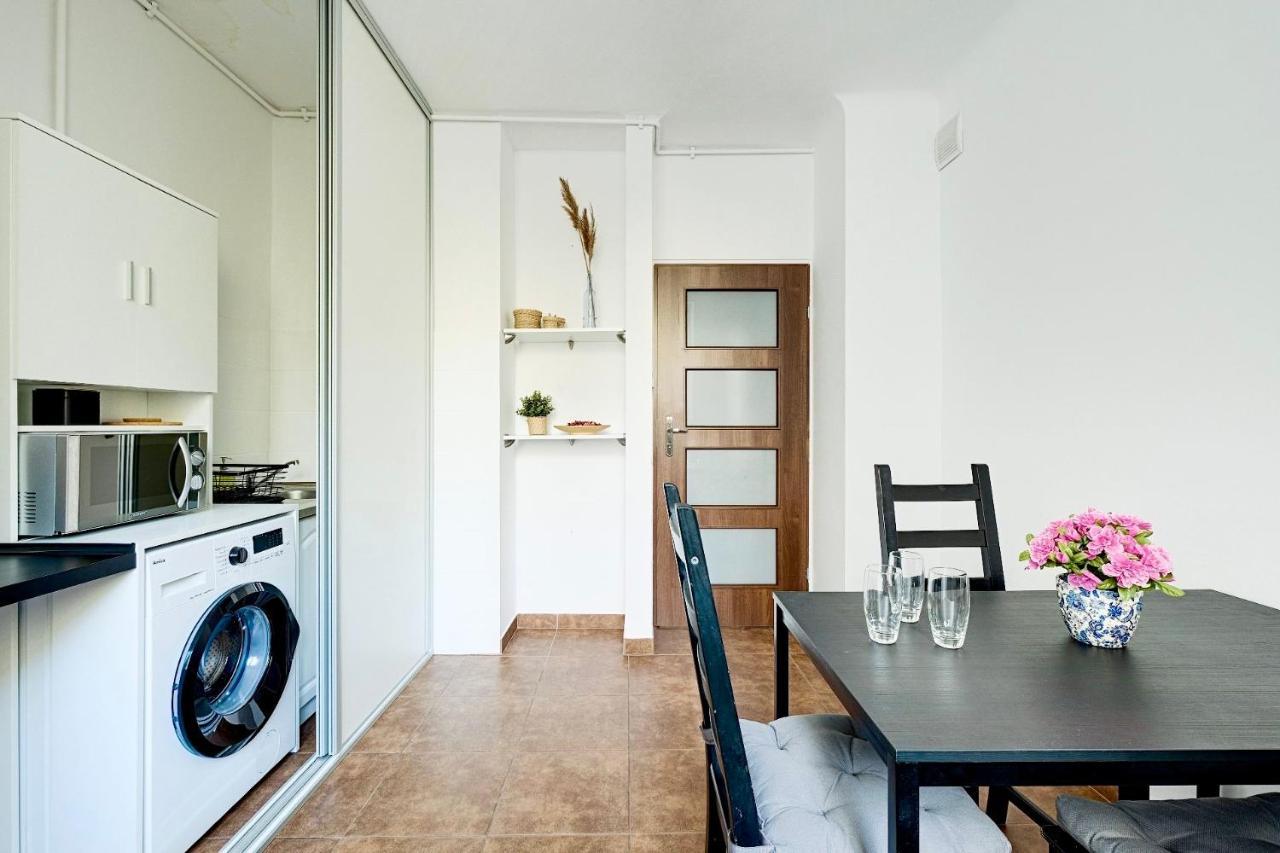 Charming Apartment In The City Center Варшава Экстерьер фото