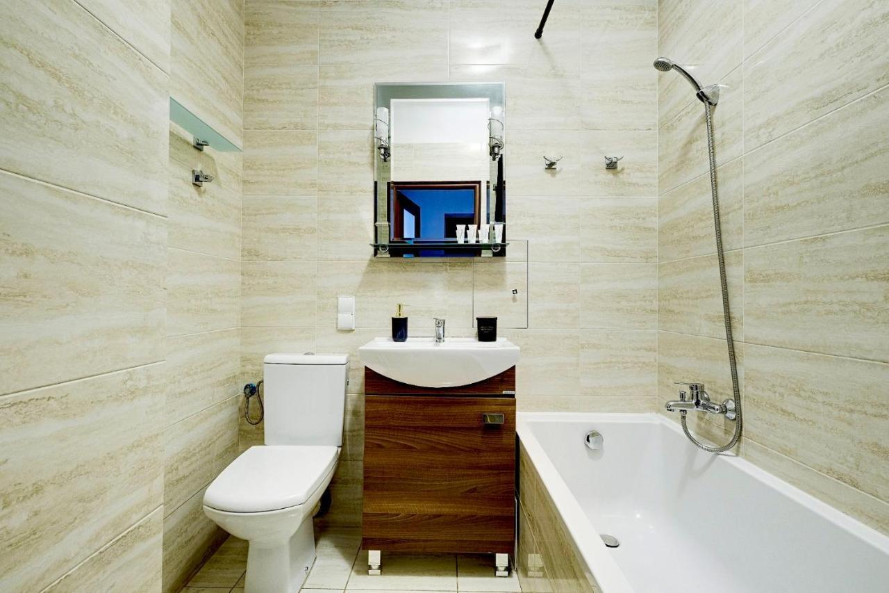 Charming Apartment In The City Center Варшава Экстерьер фото