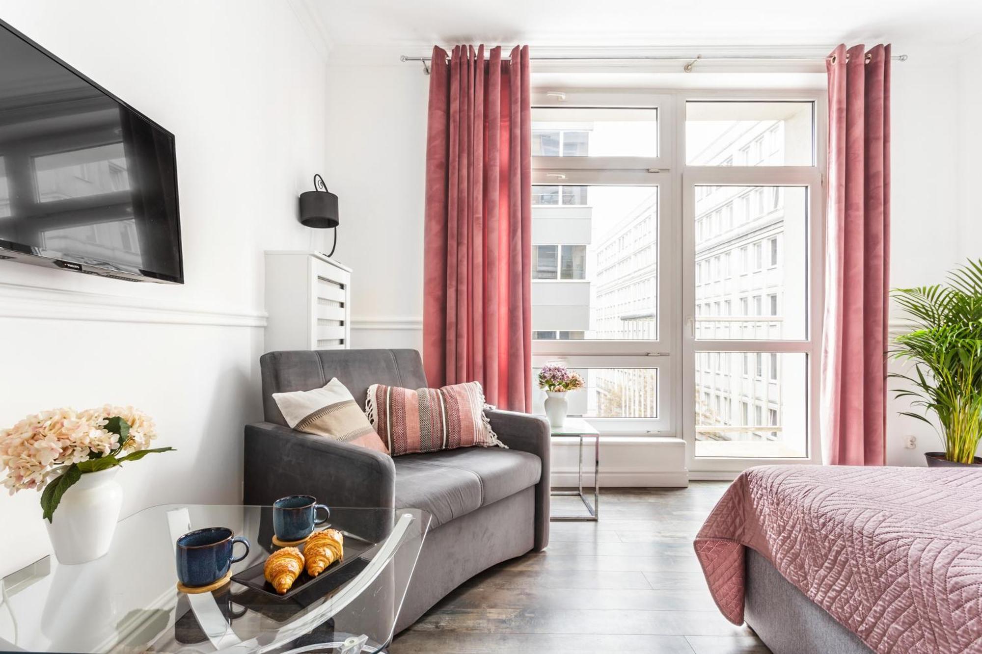 Charming Apartment In The City Center Варшава Экстерьер фото