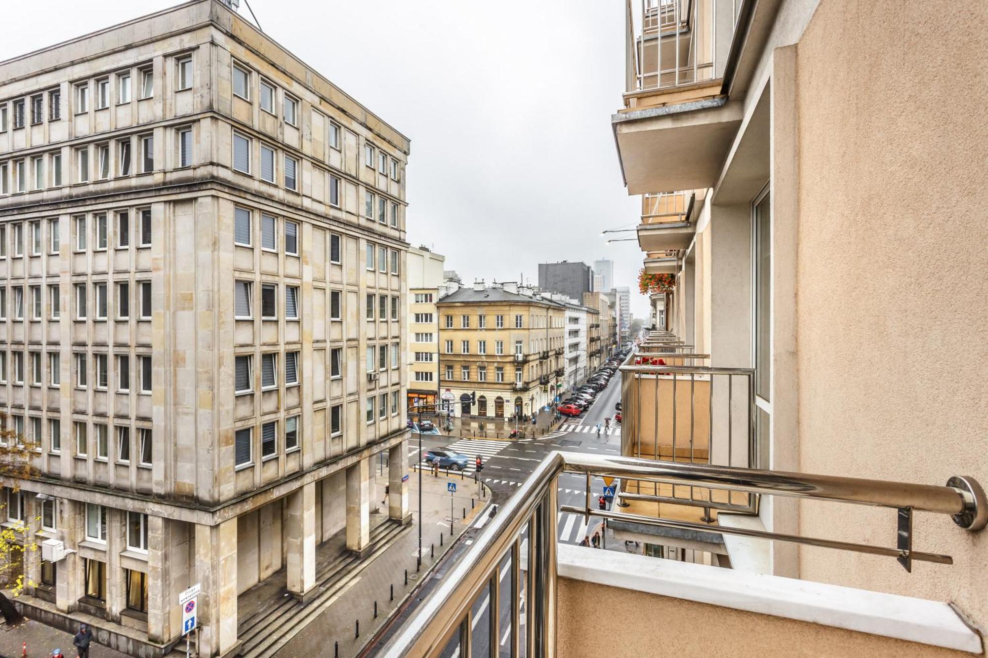 Charming Apartment In The City Center Варшава Экстерьер фото