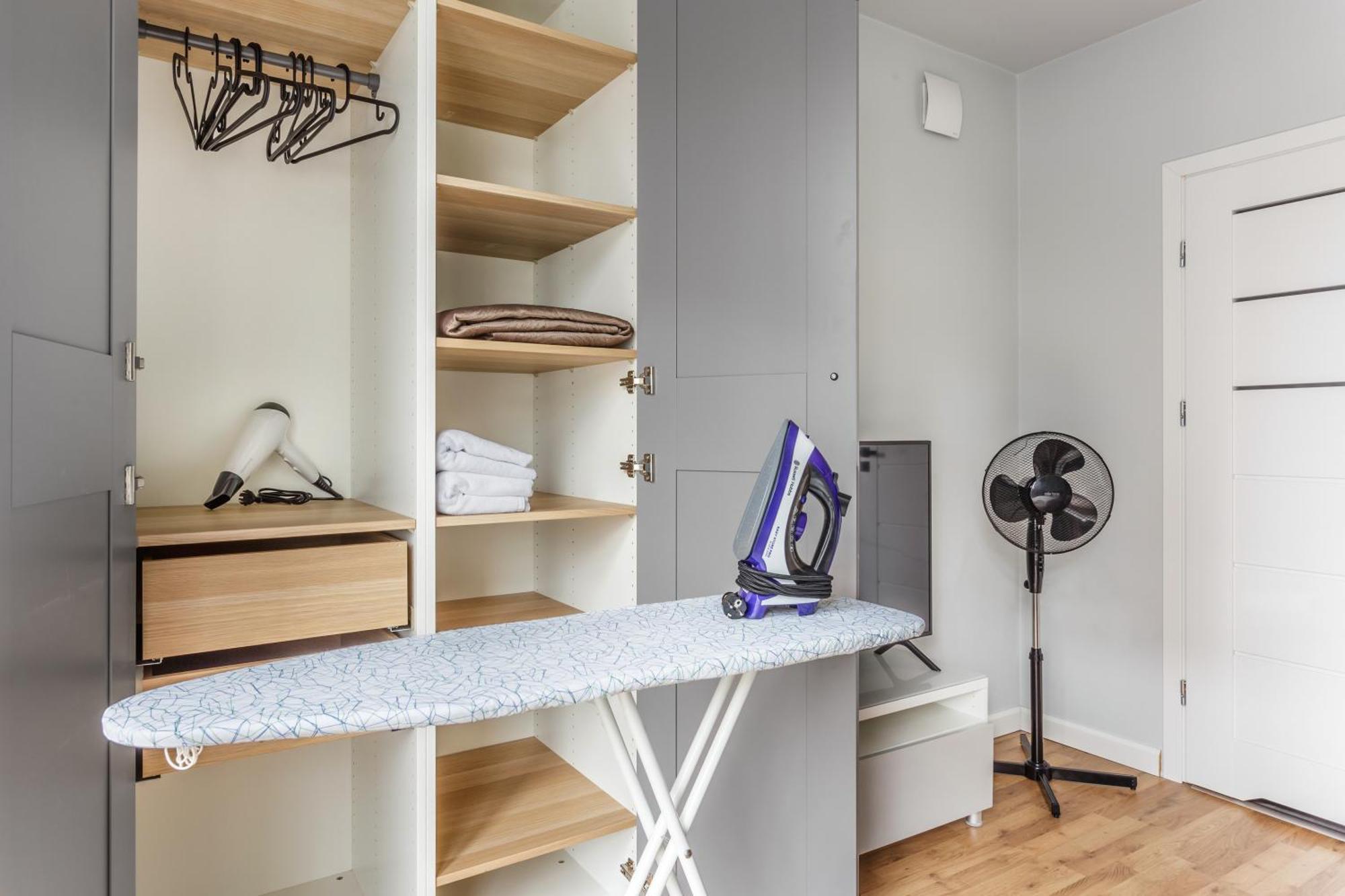 Charming Apartment In The City Center Варшава Экстерьер фото